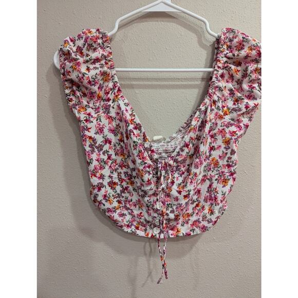 Aeropostale Tops - Pretty floral print cropped peasant top by Aeropostale size M